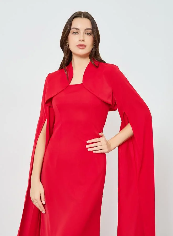 تايك تو فستان طويل بخصر محدد وأكمام كيب مع فتحة للنساء